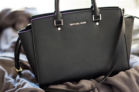 michael kors macbook air 13 bag|Michael Kors .